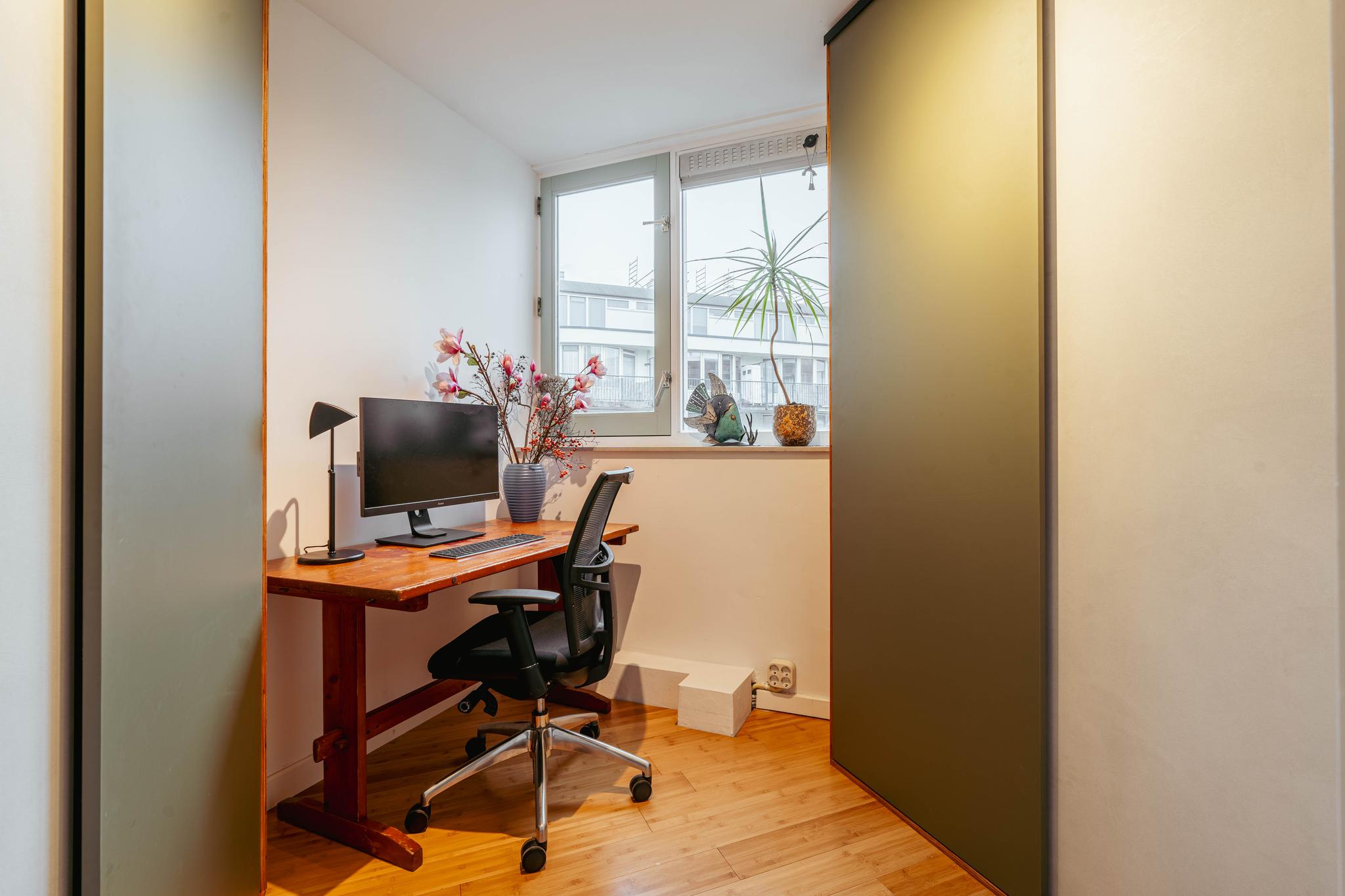 AM100728-37727-Van-Noordtkade-32B,-Amsterdam-214940459