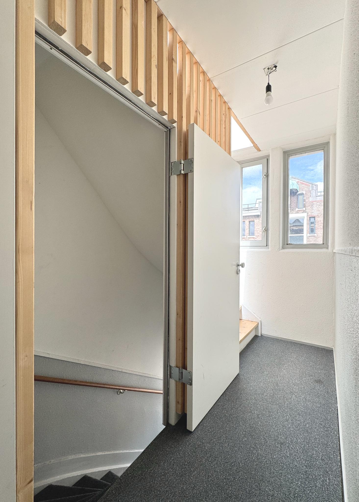 AM100765-46930-Van-Diemenstraat-31,-Amsterdam-235374572