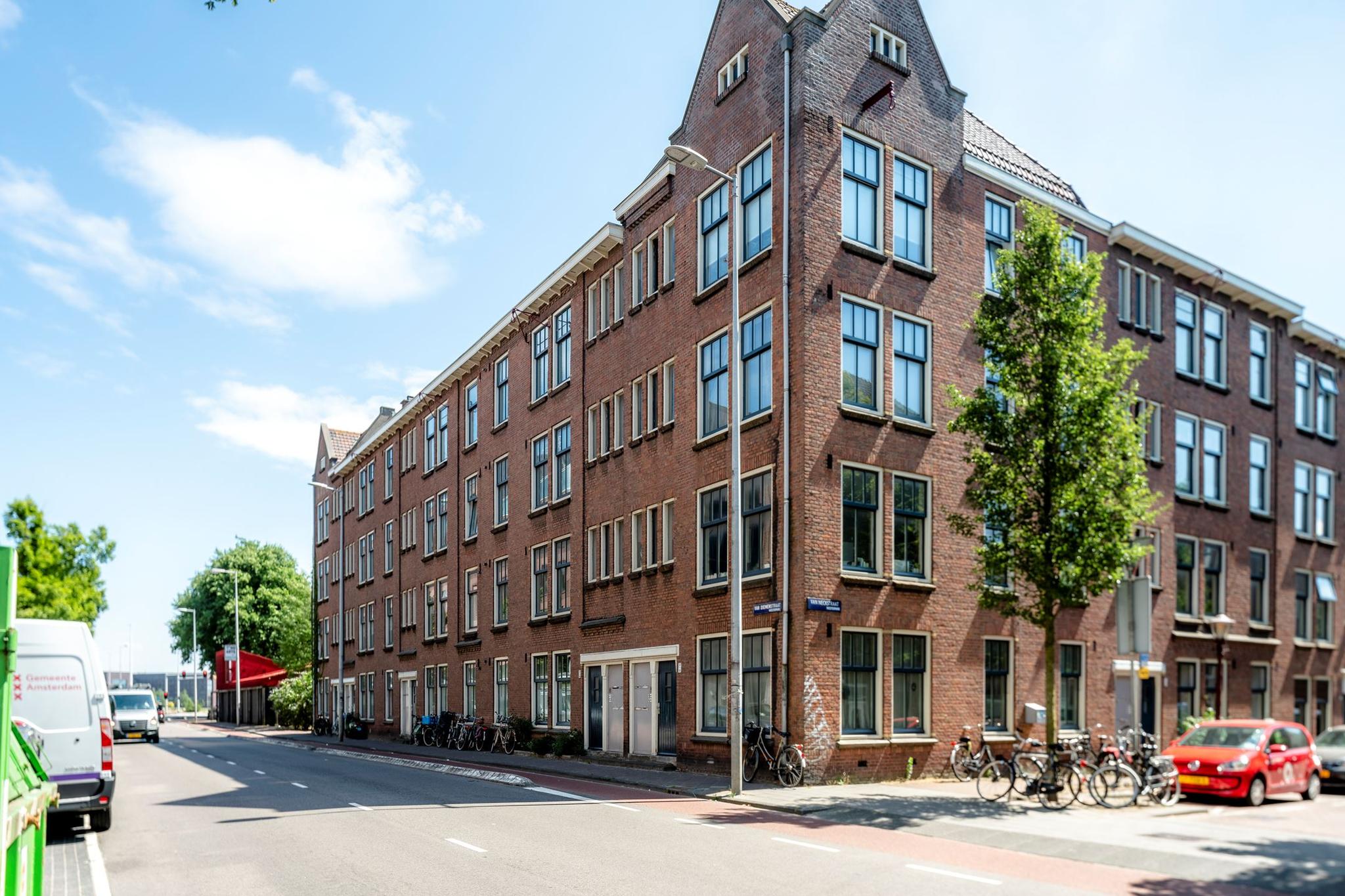 AM100765-46930-Van-Diemenstraat-31,-Amsterdam-235374638