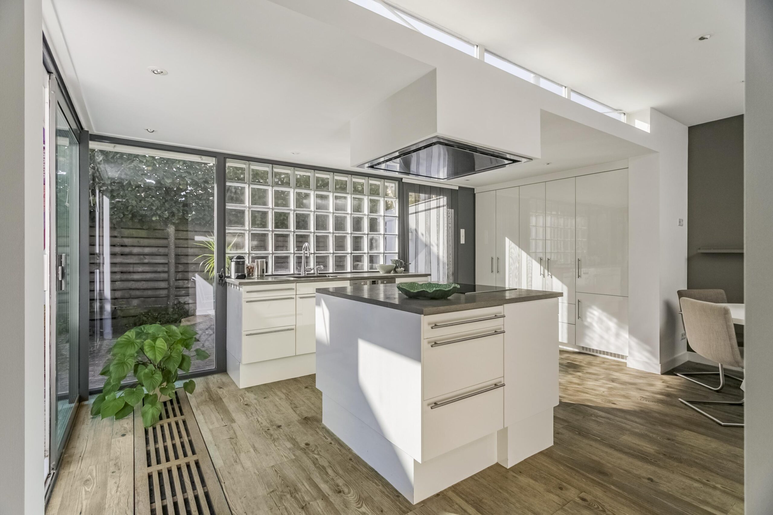 AM100792-49832-Singel-111,-Bussum-248349730