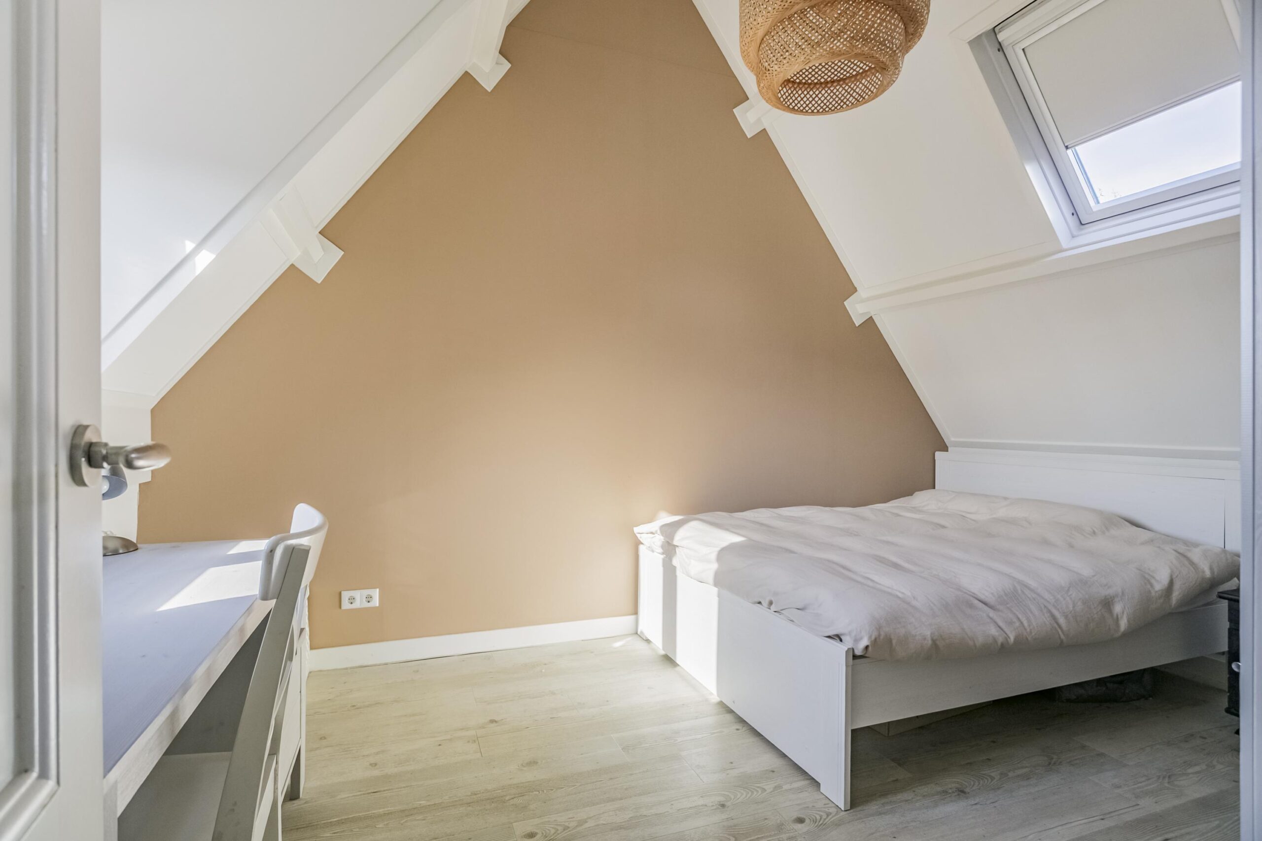 AM100792-49832-Singel-111,-Bussum-248350374