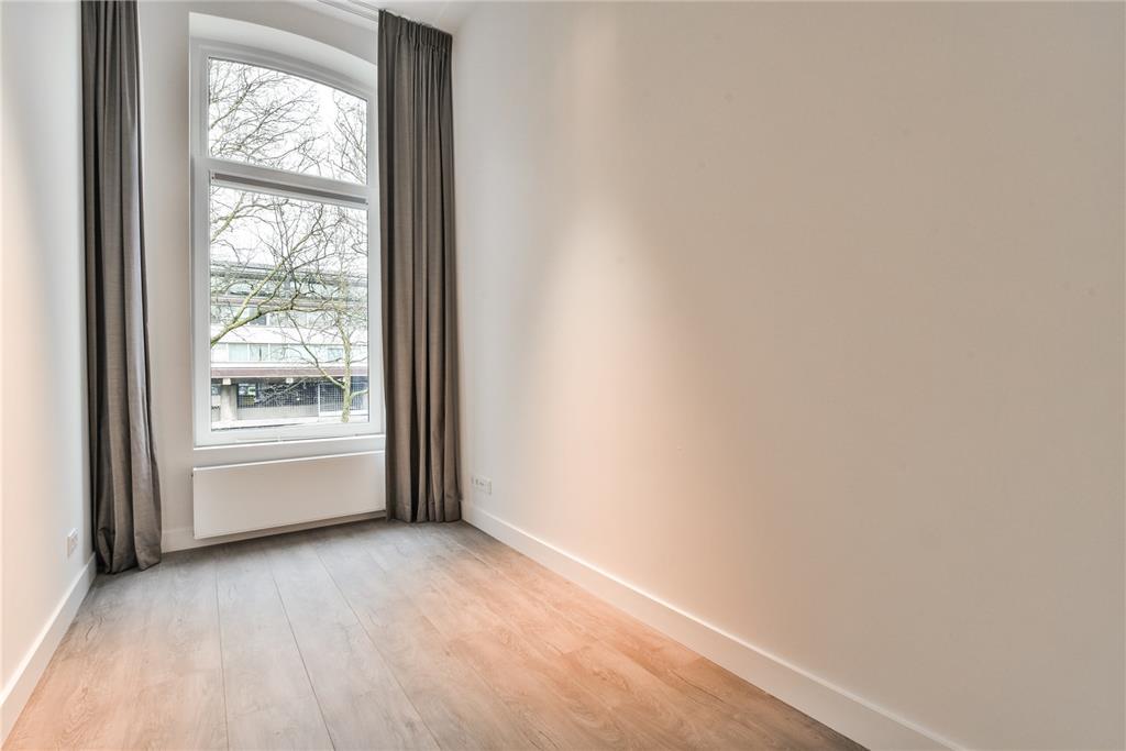 AM100815-52343-Stadhouderskade-142A,-Amsterdam-259426214