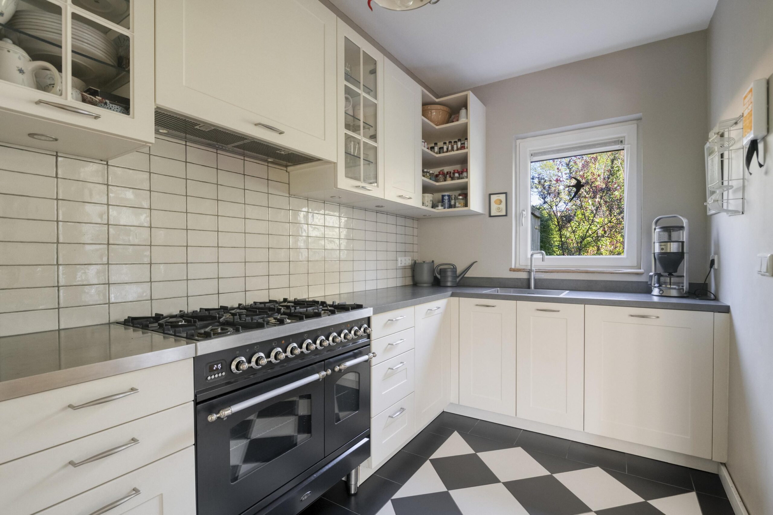 AM100840-54924-Varenmeent-30,-Hilversum-275468142
