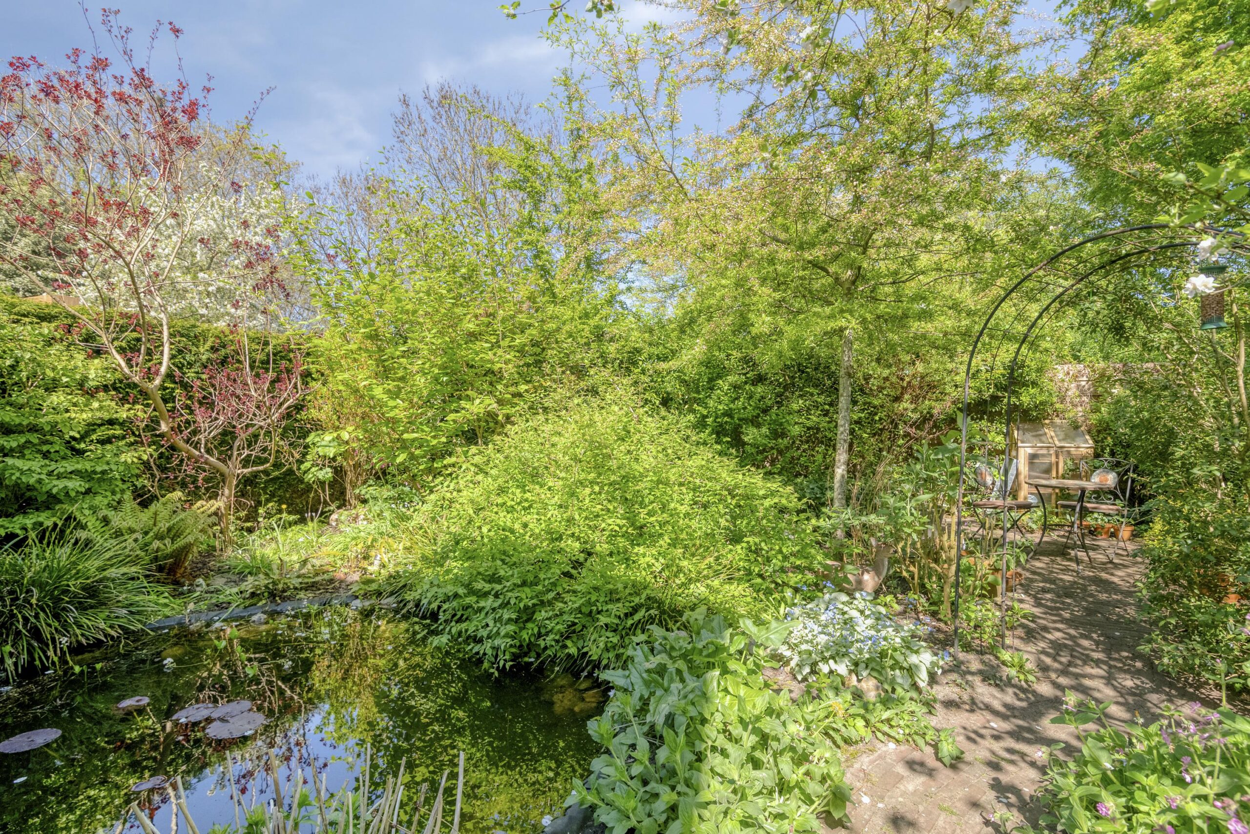 AM100840-54924-Varenmeent-30,-Hilversum-275469000