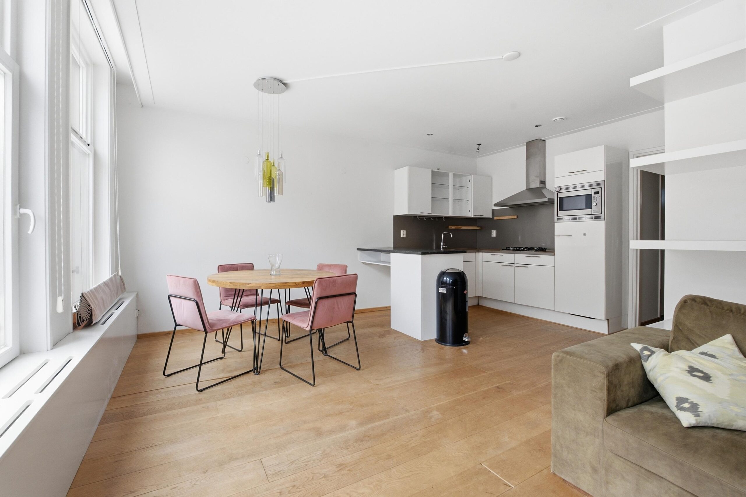 AM100850-56256-Albert-Cuypstraat-201-1,-Amsterdam-279744742