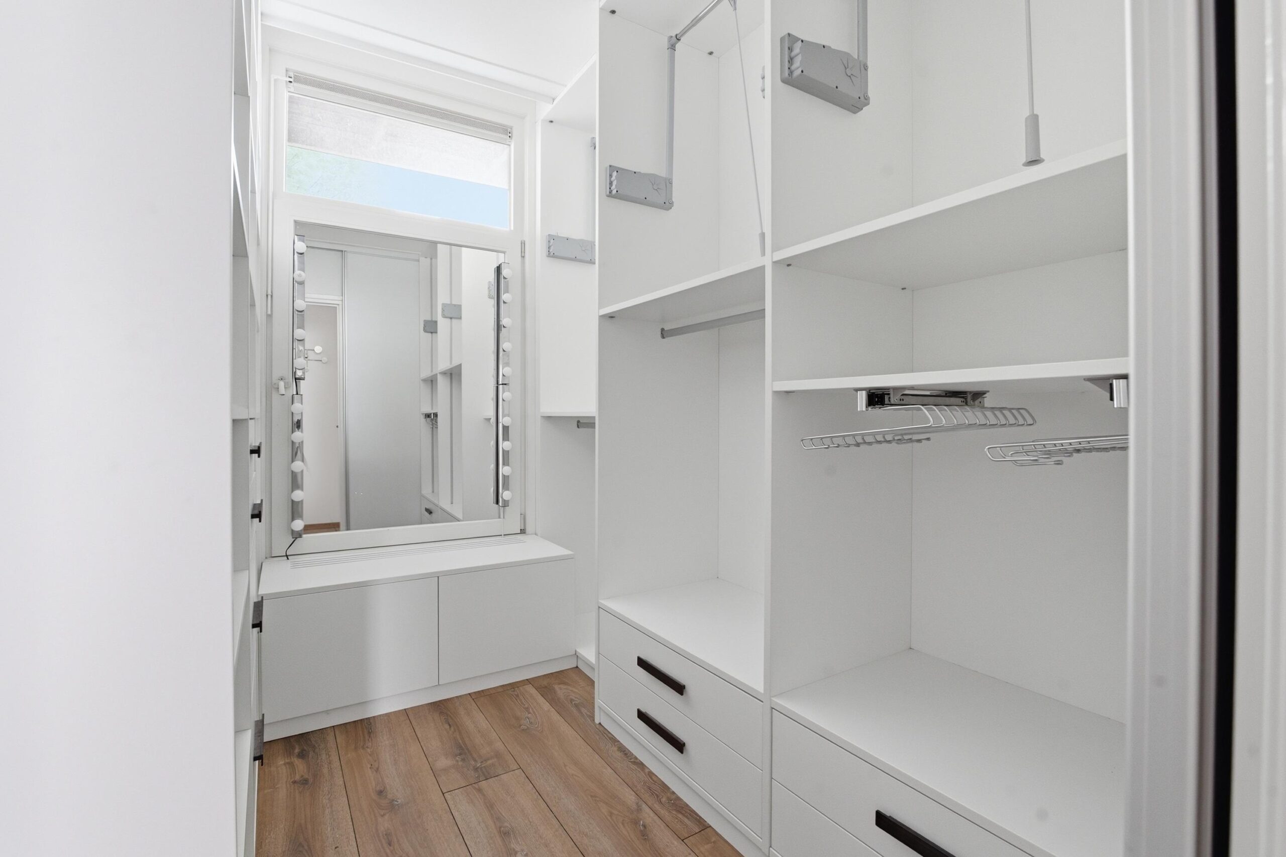AM100850-56256-Albert-Cuypstraat-201-1,-Amsterdam-279744854