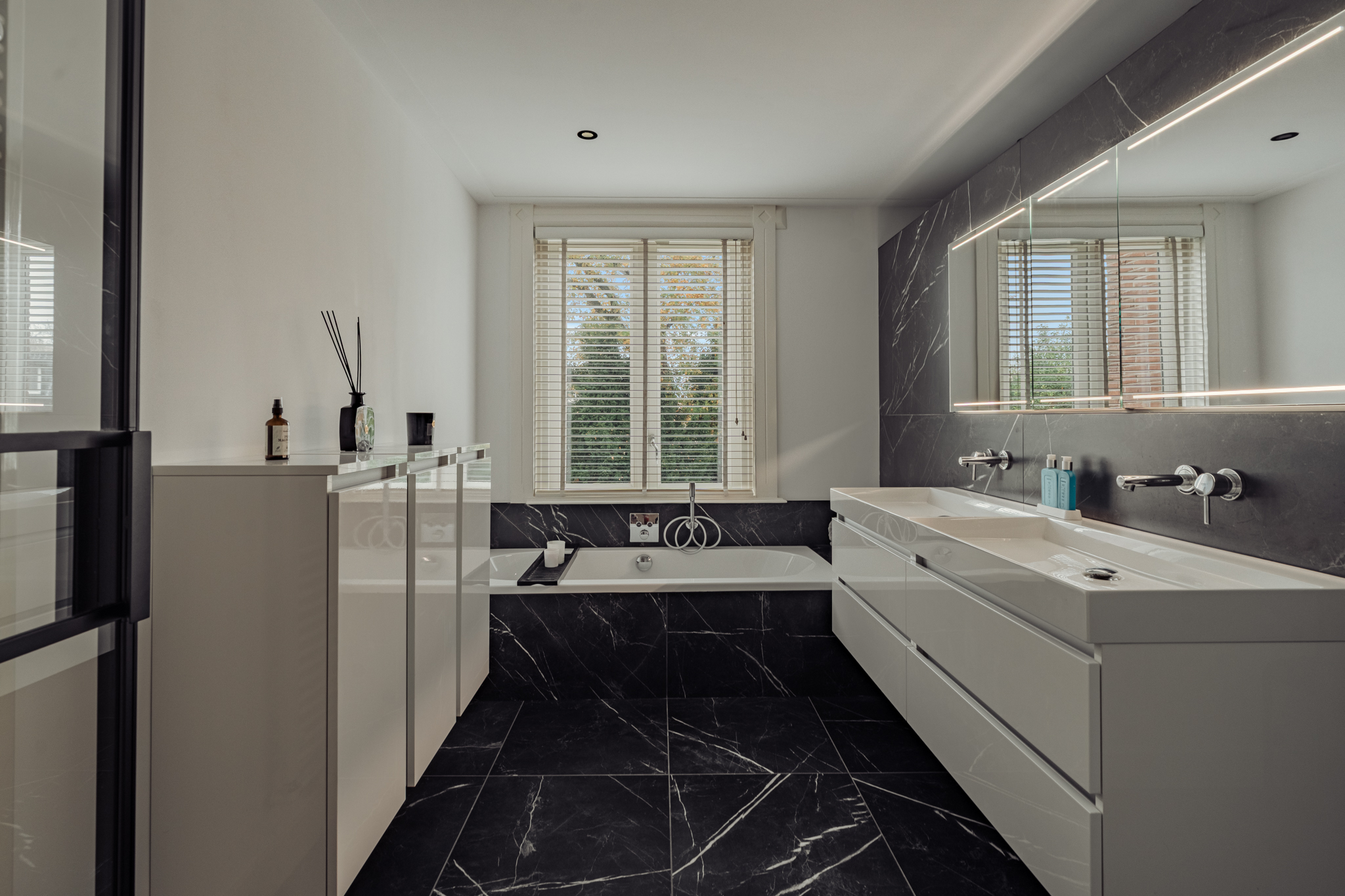 BM100110-51756-Meerweg-60,-Naarden-255429684