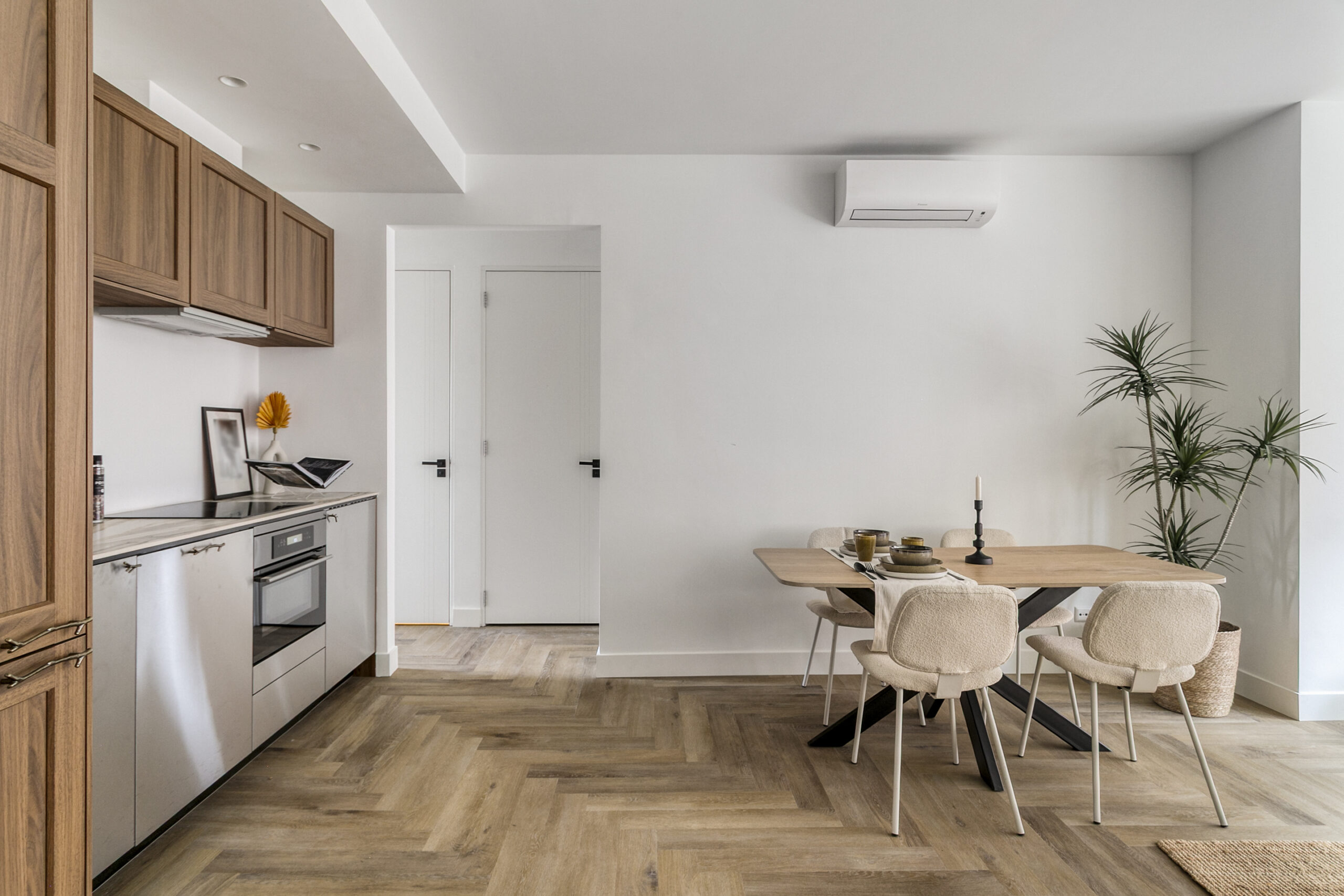 BM100112-52049-Landstraat-8A,-Bussum-255888944