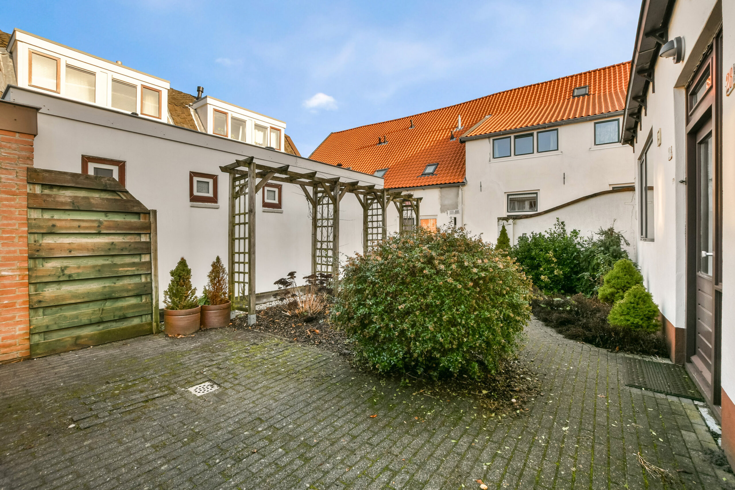 BM100113-52433-Mariastraat-26,-Bussum-260920994