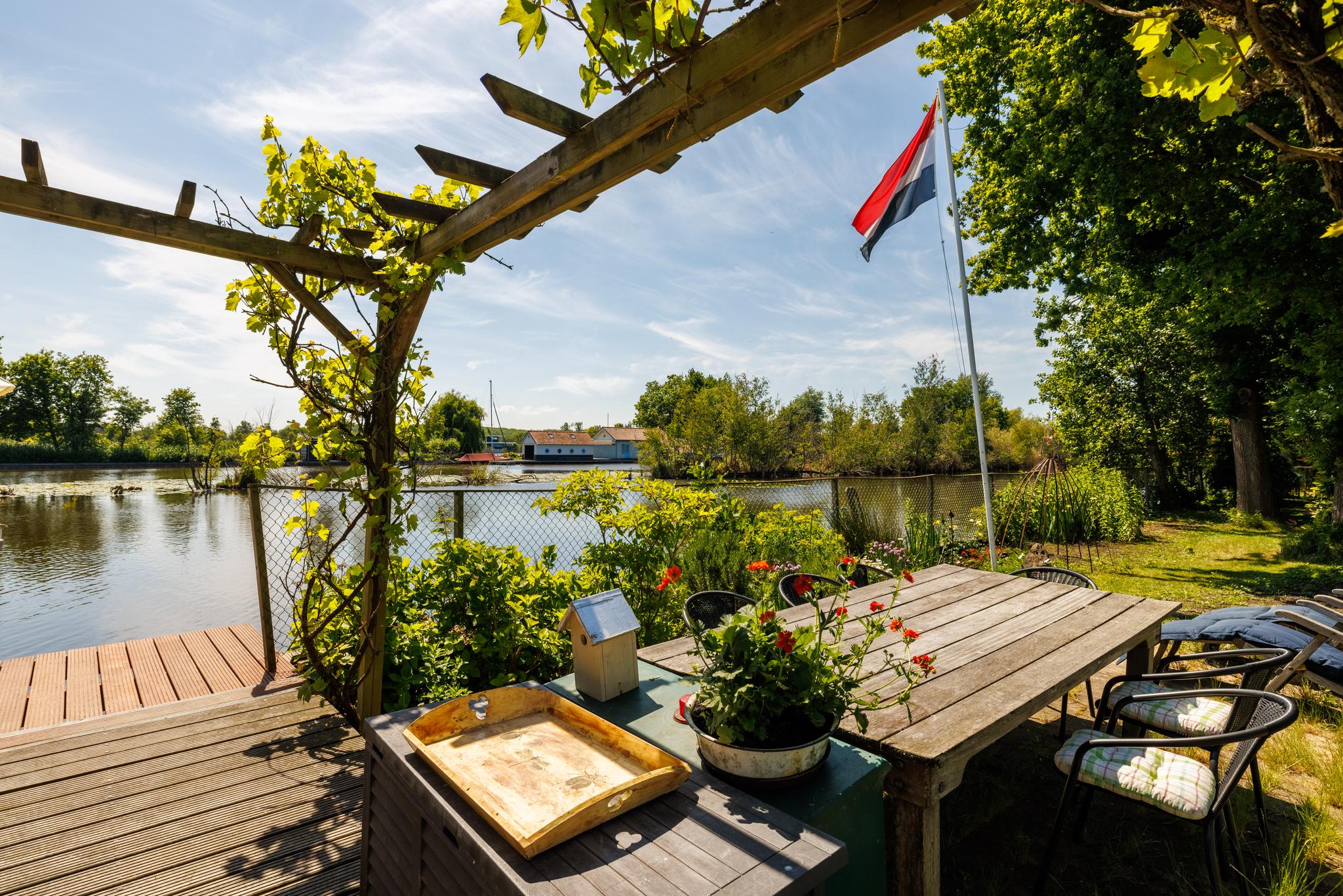 LT100576-46423-De-Plassen-Noord-104,-Breukelen-232219316