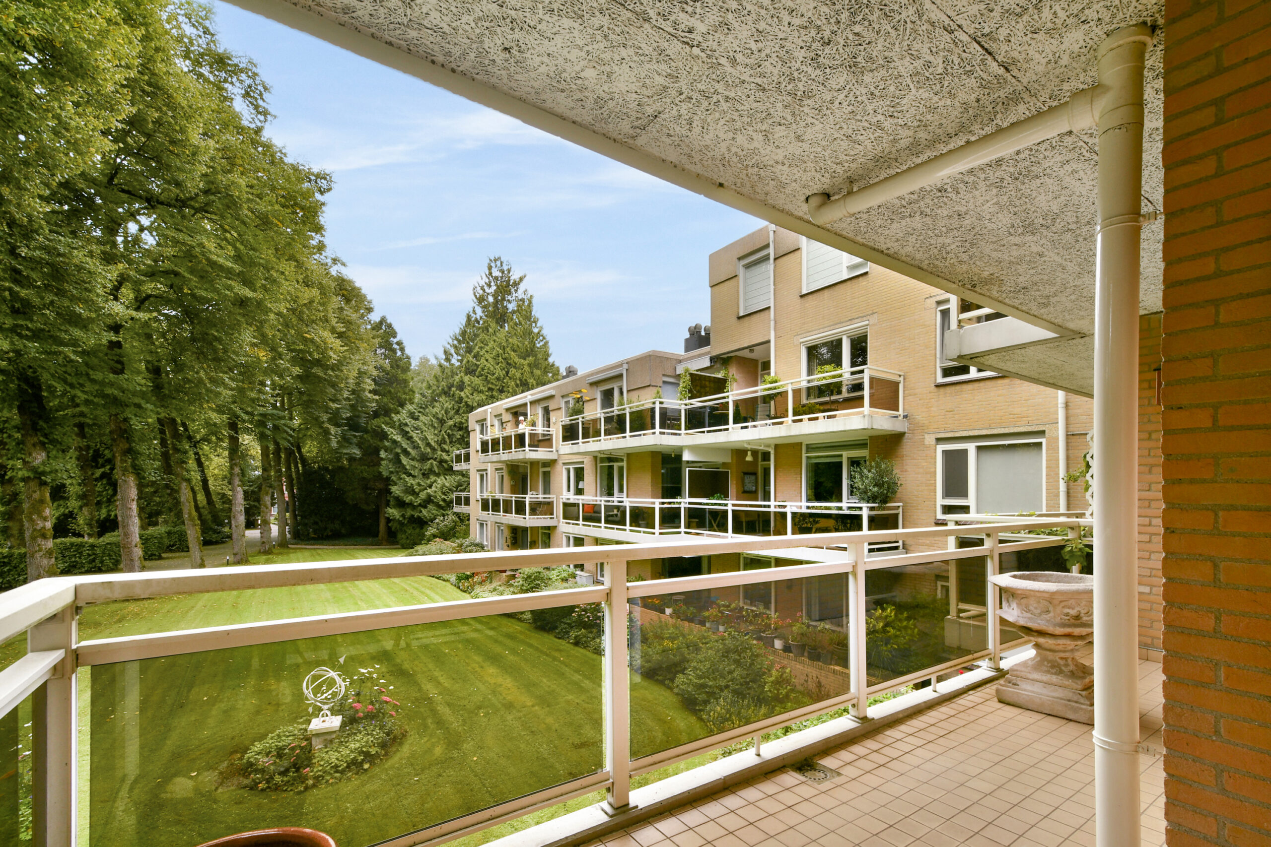 LT100689-60208-Julianalaan-4-0207,-Baarn-293550183